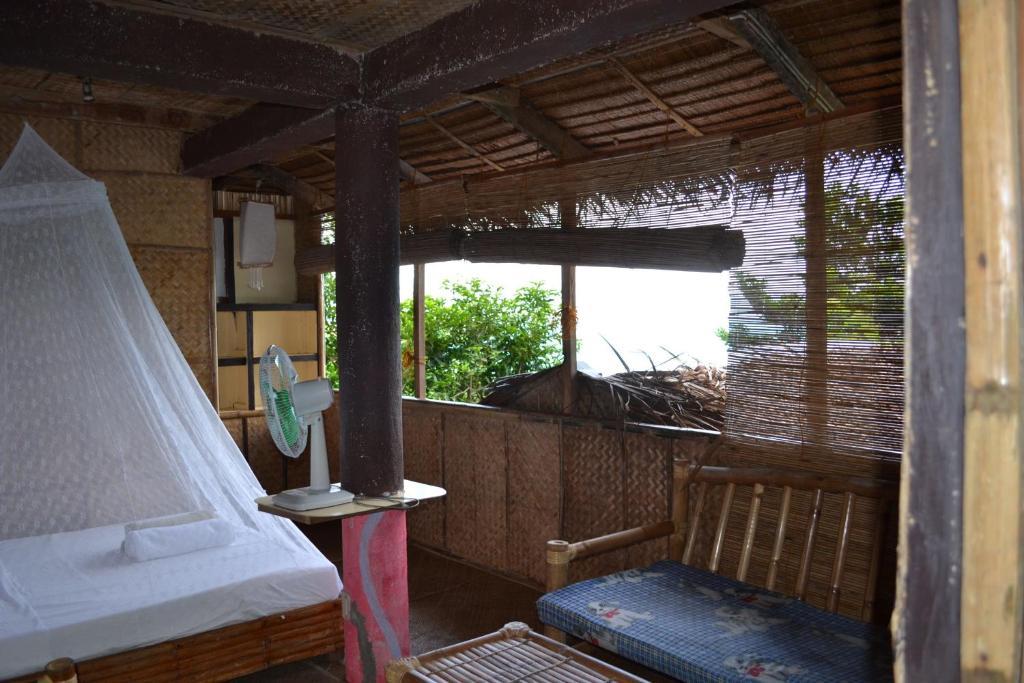 Spiderhouse Resort Yapak Room photo